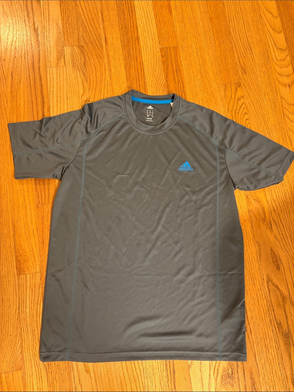 adidas Men's Gray Short-Sleeve Athletic Tee with Blue Logo